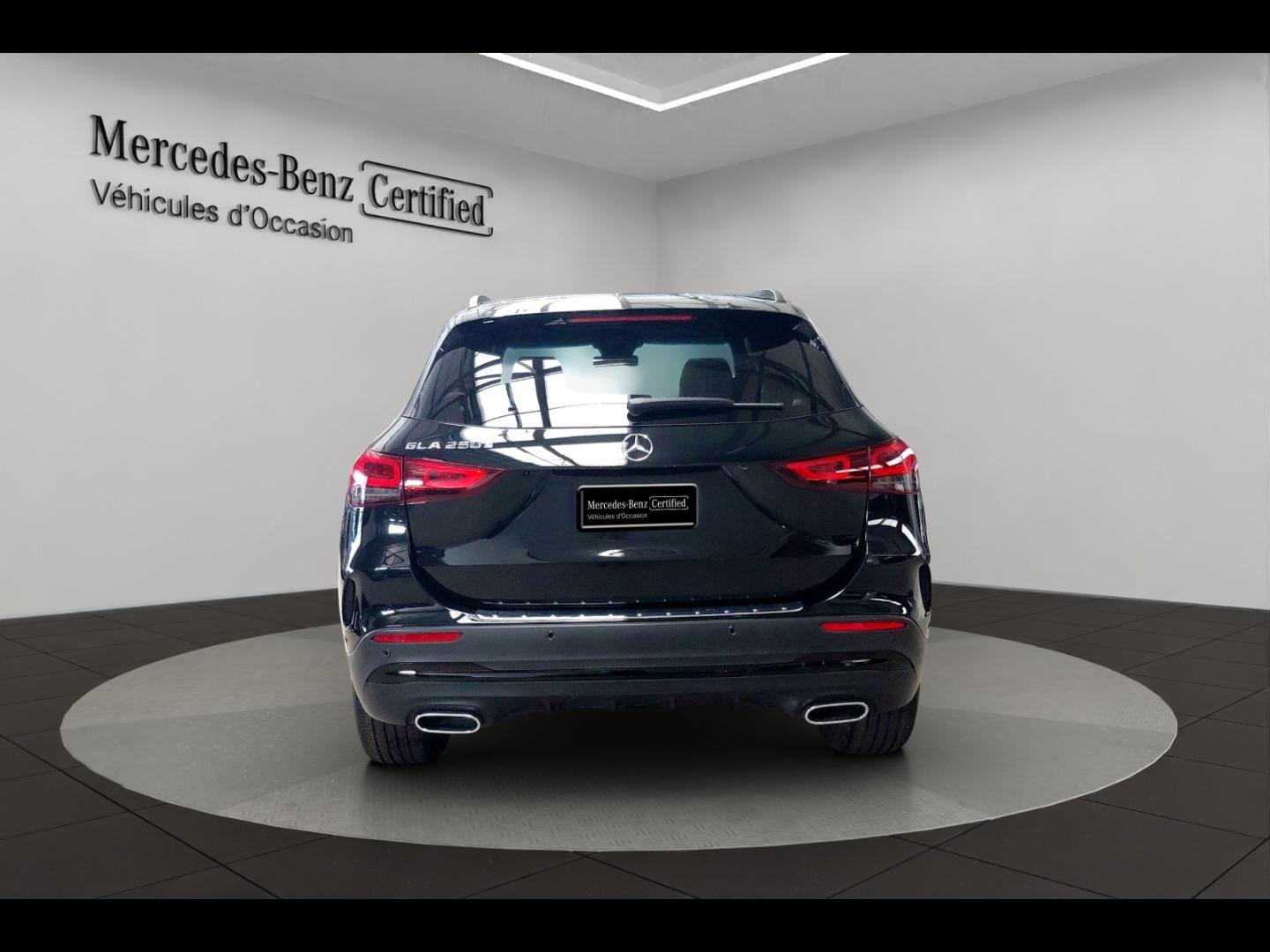 Image MERCEDES-BENZ GLA 250 e 160+102ch AMG Line 8G-DCT