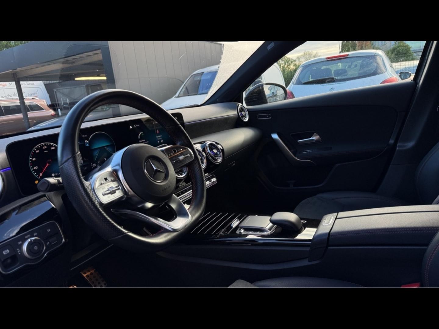 Image MERCEDES-BENZ Classe A 200 d 150ch AMG Line 8G-DCT