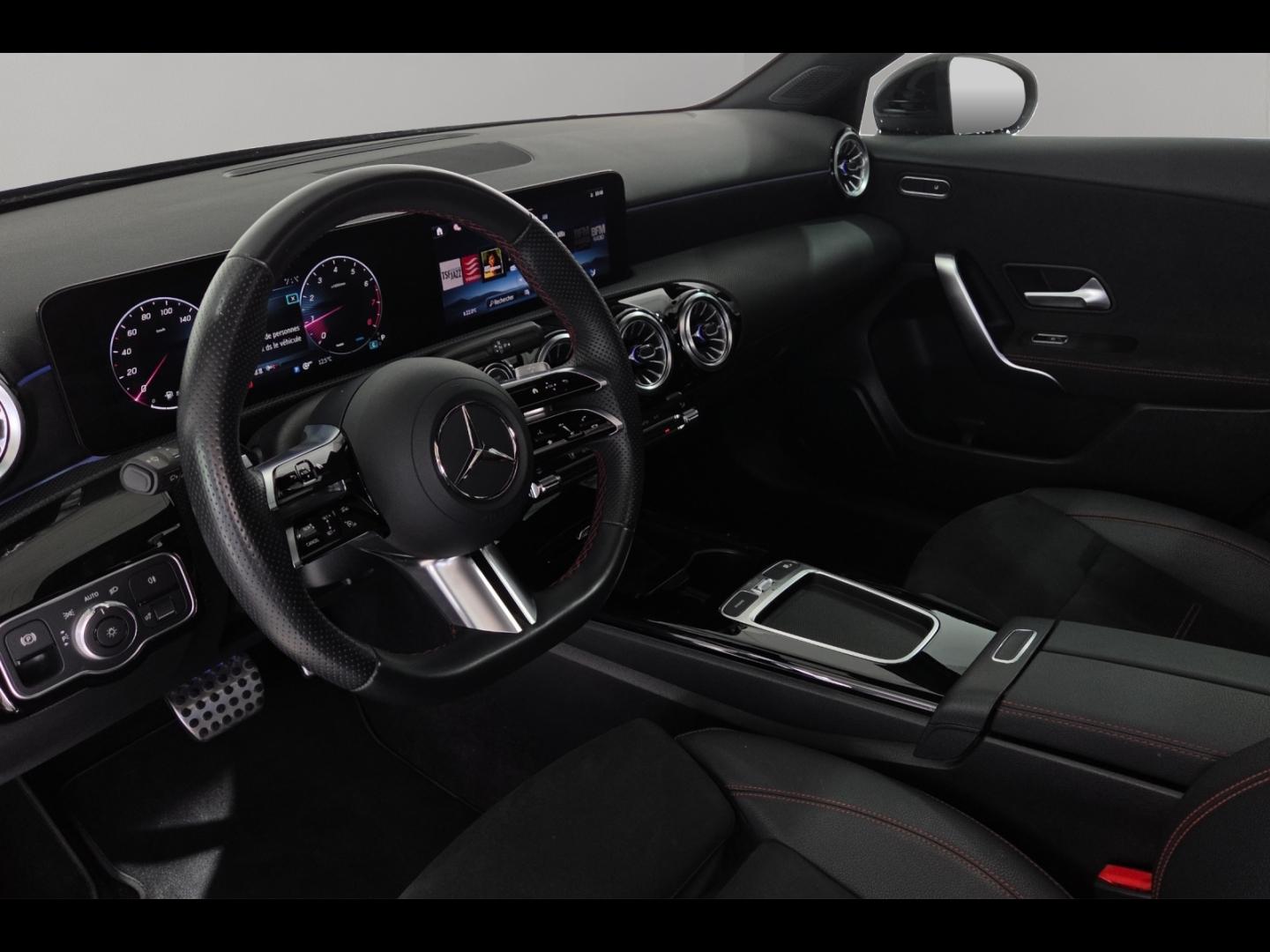 Image MERCEDES-BENZ Classe A 180 136ch AMG Line 7G-DCT