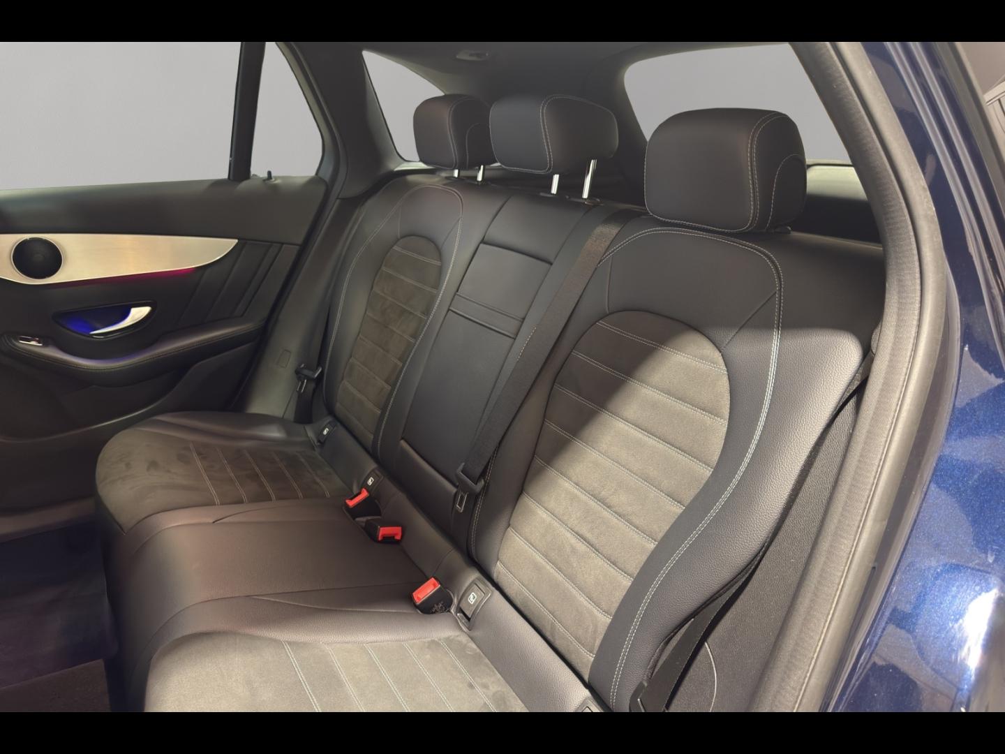 Image MERCEDES-BENZ GLC 300 de 194+122ch AMG Line 4Matic 9G-Tronic