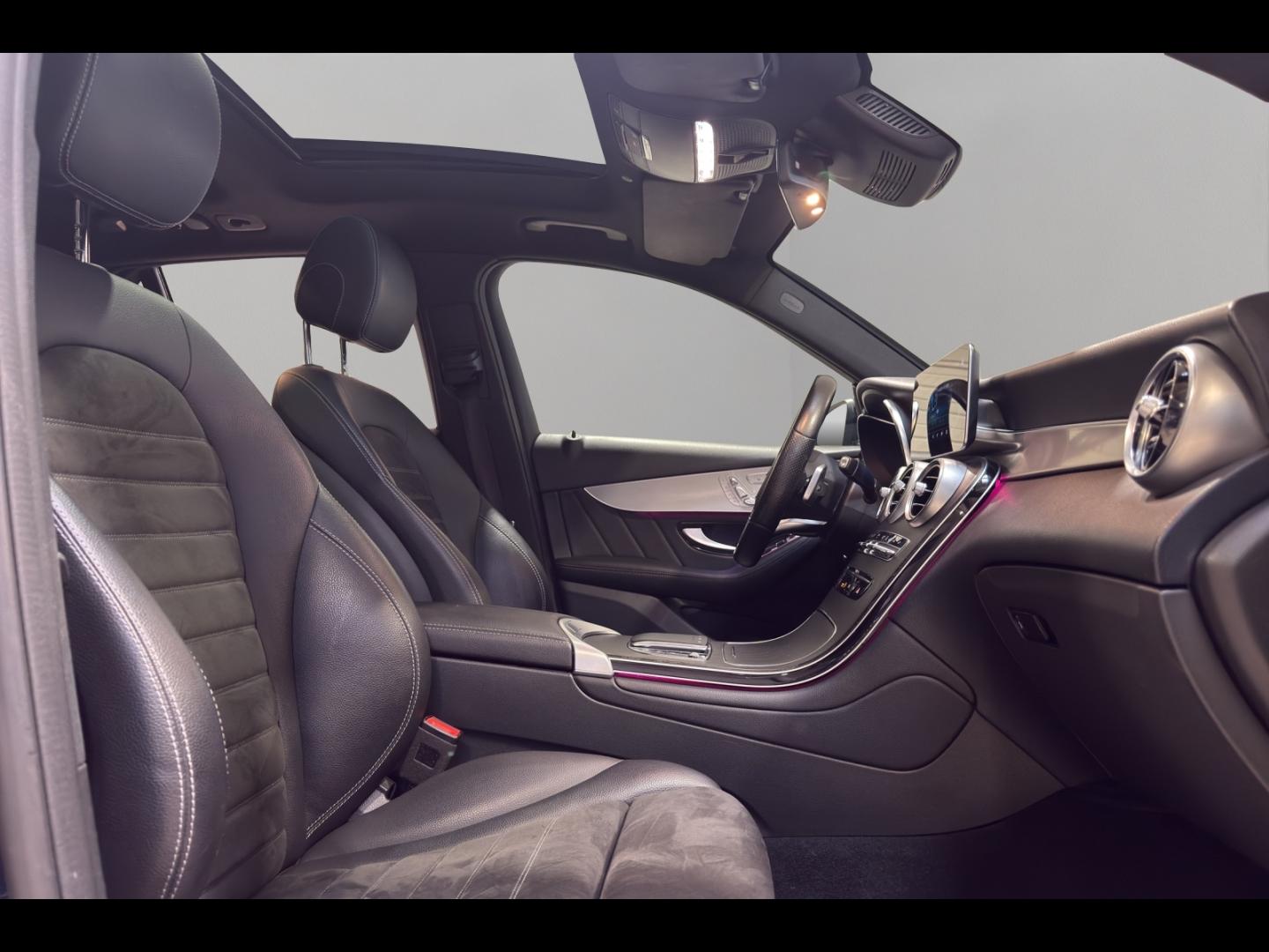 Image MERCEDES-BENZ GLC 300 de 194+122ch AMG Line 4Matic 9G-Tronic