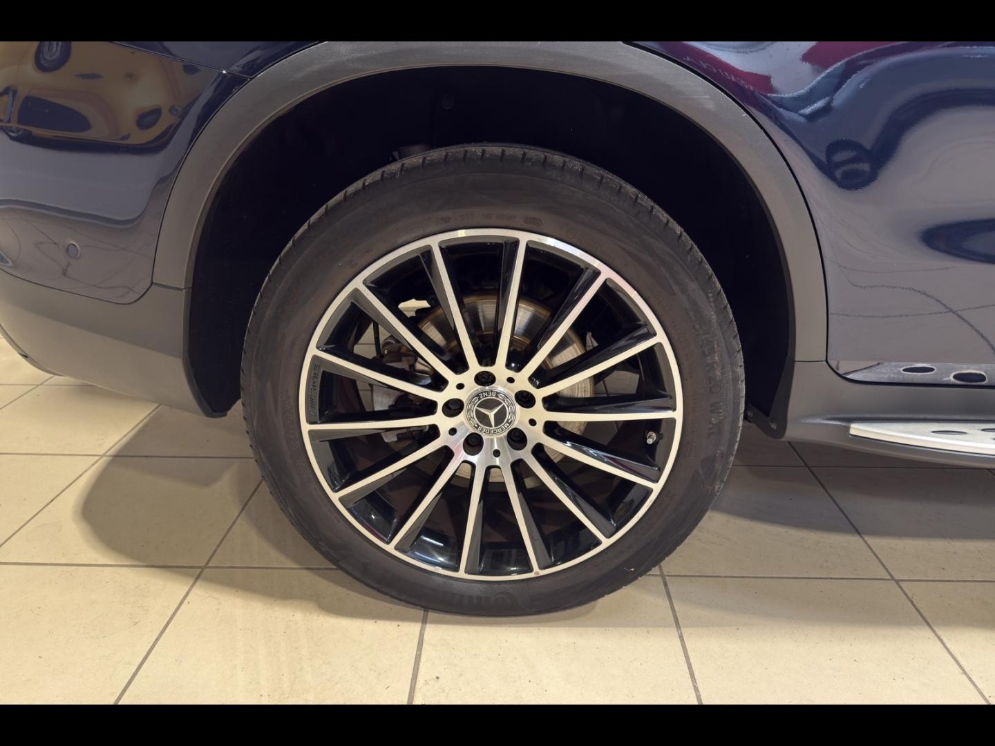 Image MERCEDES-BENZ GLC 300 de 194+122ch AMG Line 4Matic 9G-Tronic