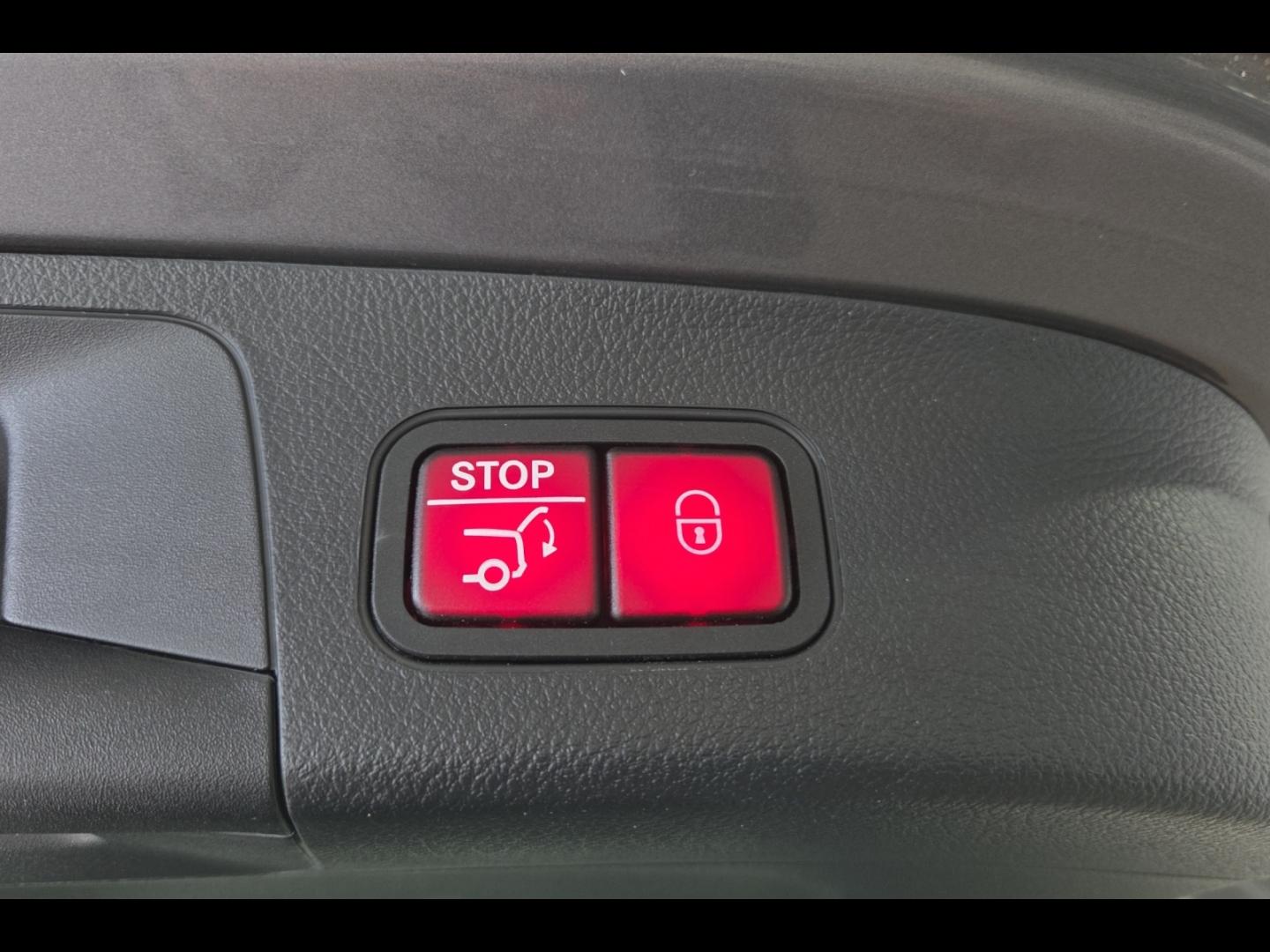 Image MERCEDES-BENZ Classe A Berline 200 d 150ch AMG Line 8G-DCT