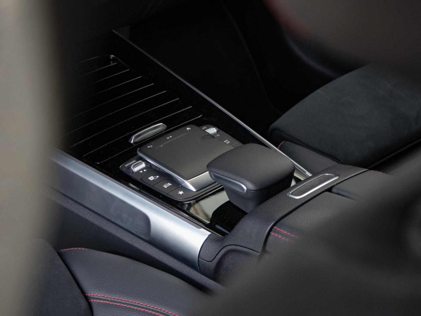 Image MERCEDES-BENZ GLB 200 d 150ch AMG Line 8G-DCT