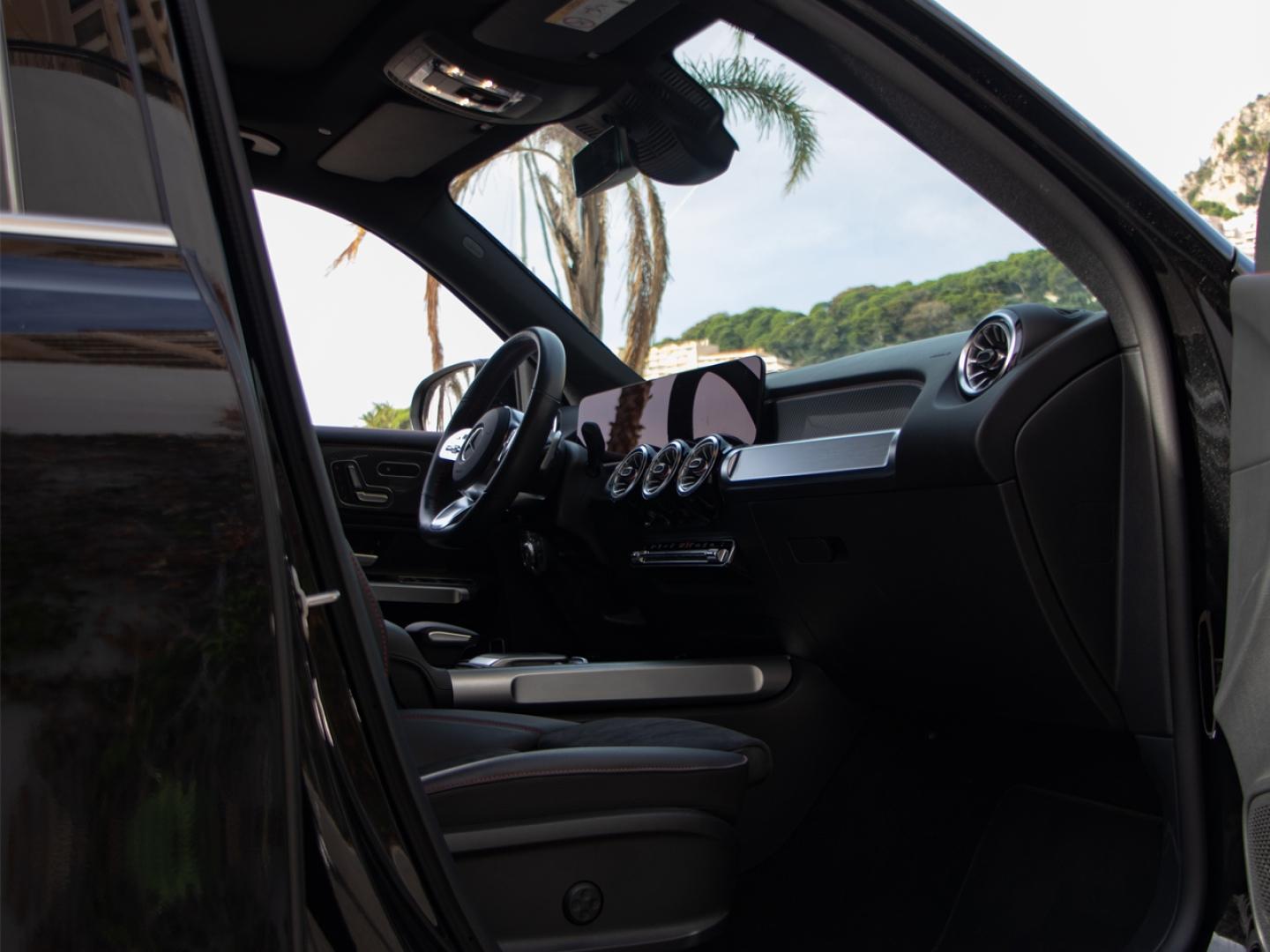 Image MERCEDES-BENZ GLB 200 d 150ch AMG Line 8G-DCT