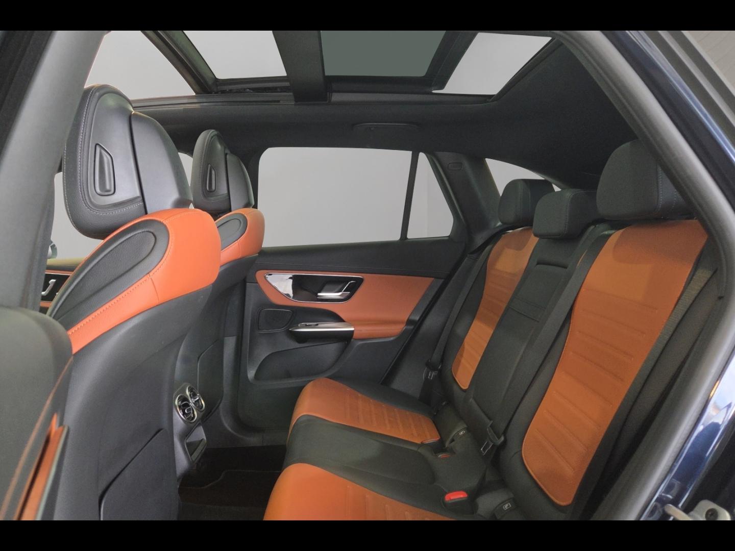 Image MERCEDES-BENZ GLC 220 d 197ch AMG Line 4Matic 9G-Tronic