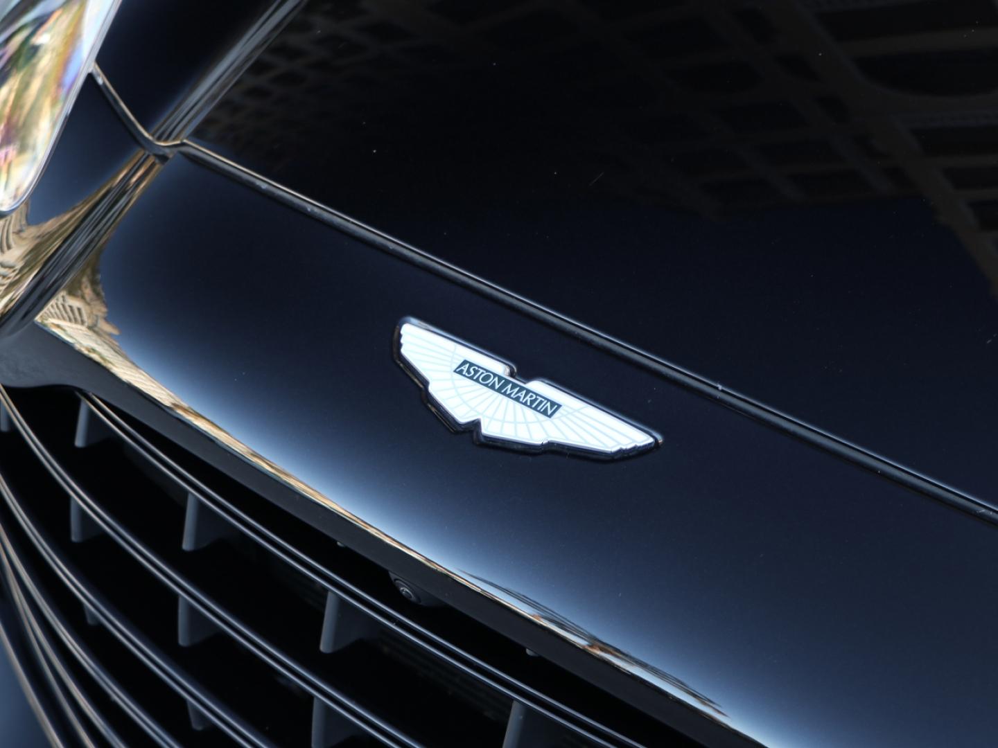Image ASTON MARTIN DBX 4.0 V8 biturbo 707ch BVA9