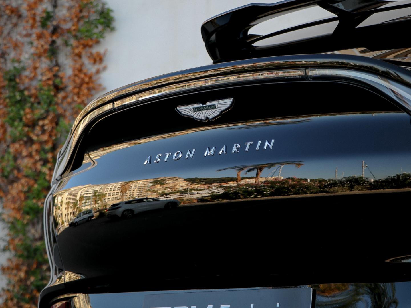 Image ASTON MARTIN DBX 4.0 V8 biturbo 707ch BVA9