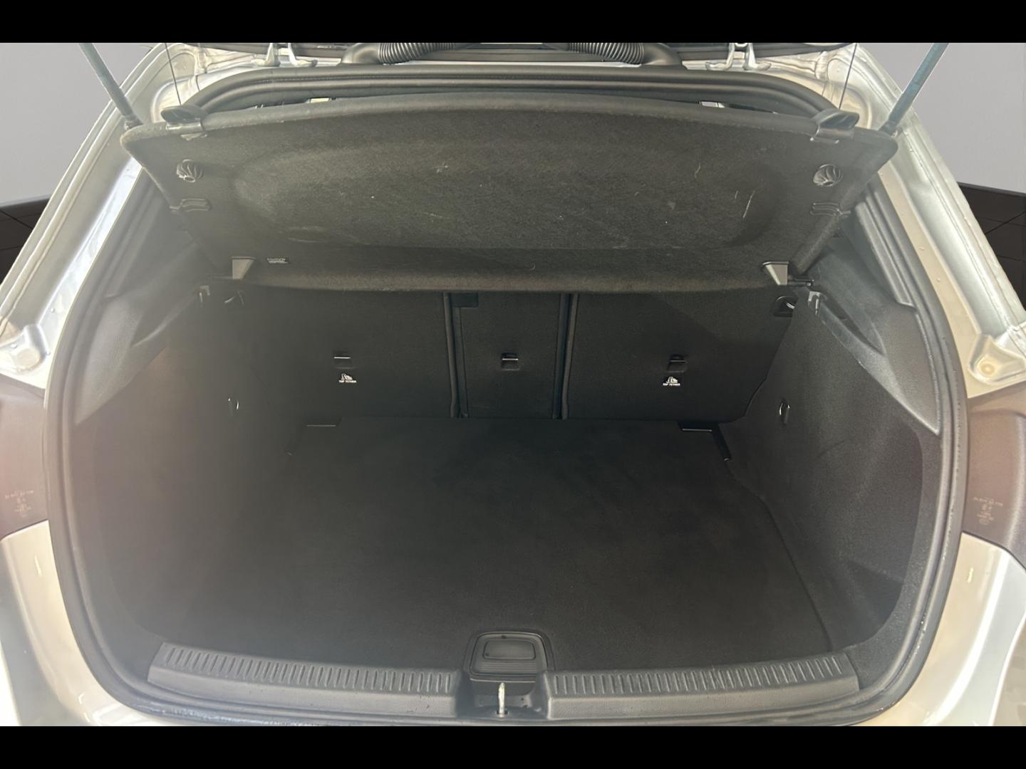 Image MERCEDES-BENZ Classe A 180 136ch Edition 140 7G-DCT