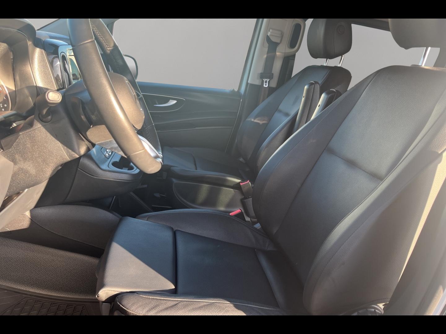 Image MERCEDES-BENZ Vito Fg 119 CDI Mixto Long Select 4x4 9G-Tronic