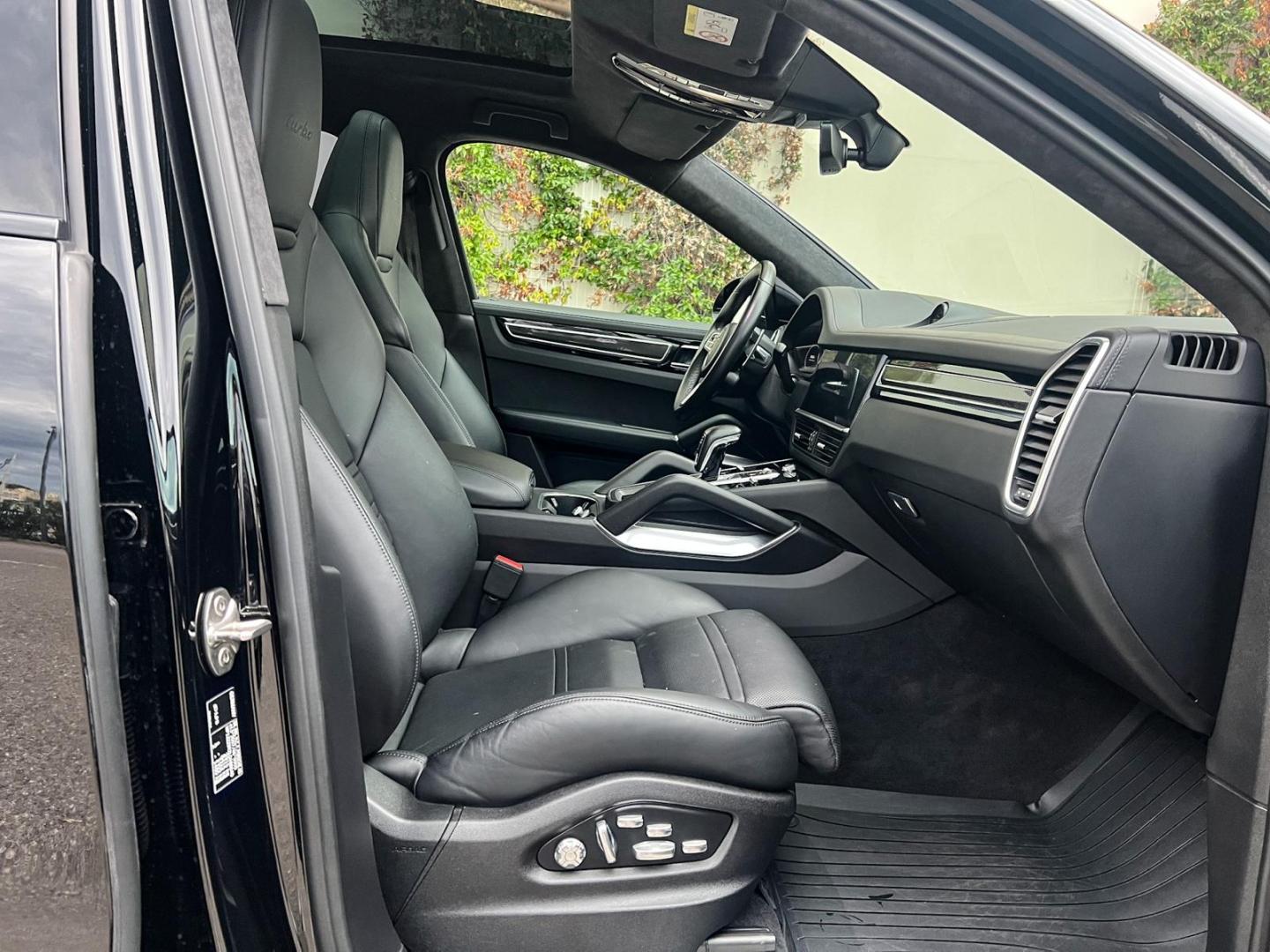 Image PORSCHE Cayenne Coupé 4.0 V8 550ch Turbo