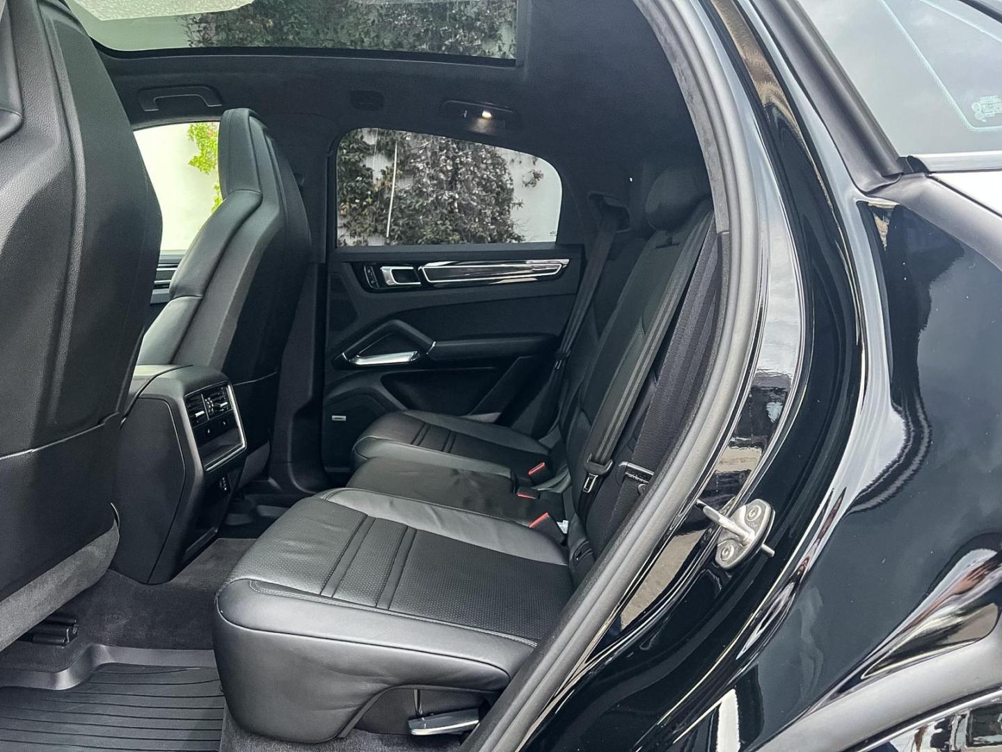 Image PORSCHE Cayenne Coupé 4.0 V8 550ch Turbo