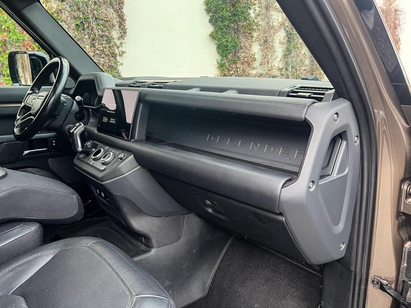 Image LAND-ROVER Defender 110 2.0 P400e X-Dynamic X