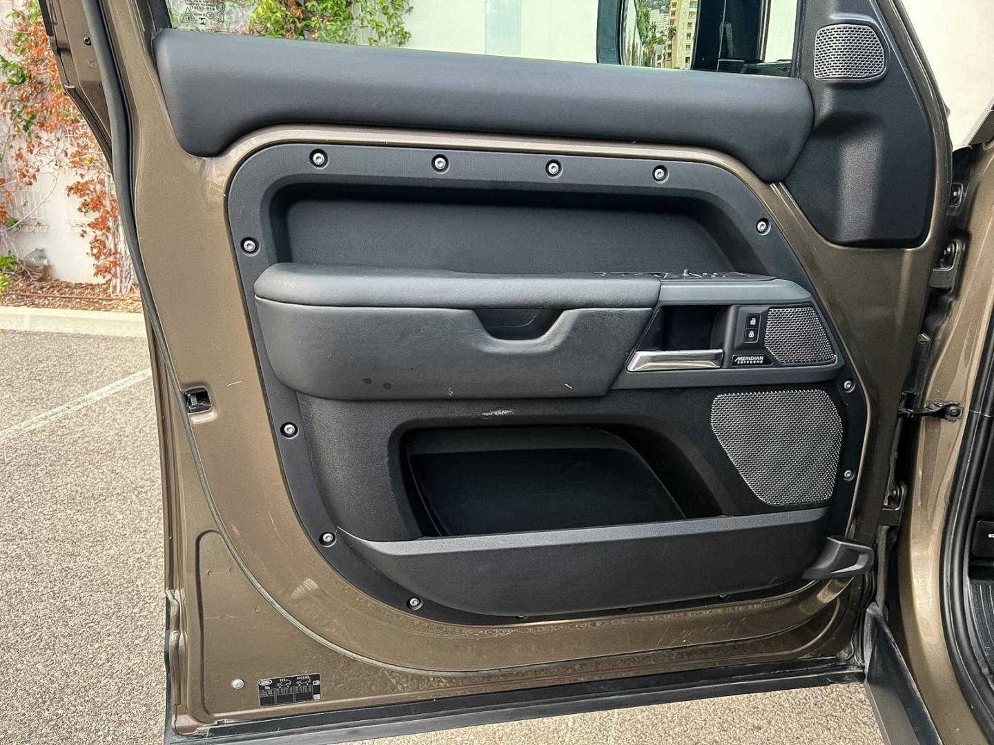 Image LAND-ROVER Defender 110 2.0 P400e X-Dynamic X