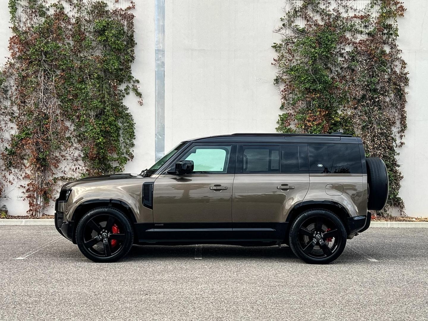 Image LAND-ROVER Defender 110 2.0 P400e X-Dynamic X