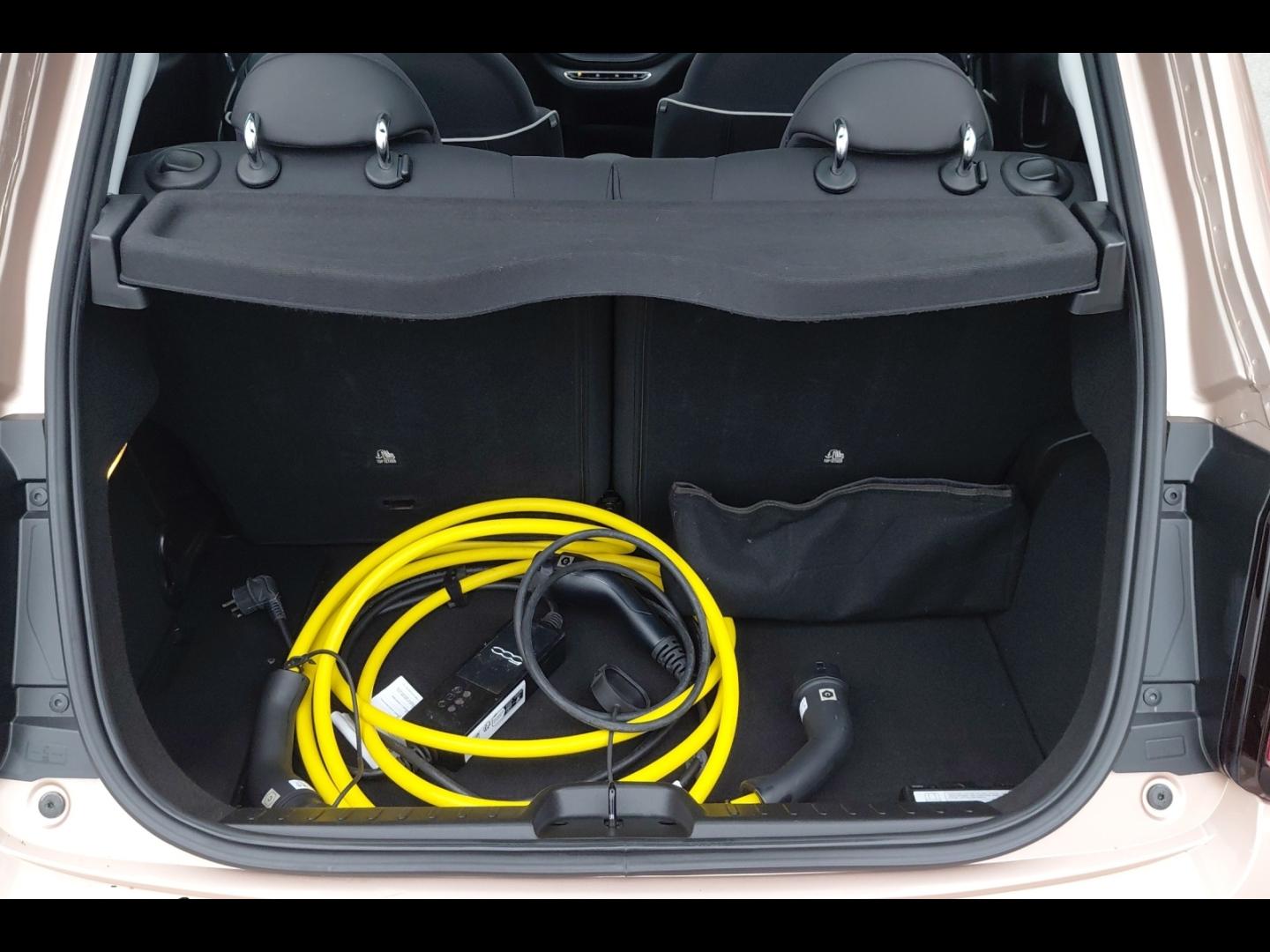 Image FIAT 500 3+1 e 118ch Pack Confort & Style & Tech MY23