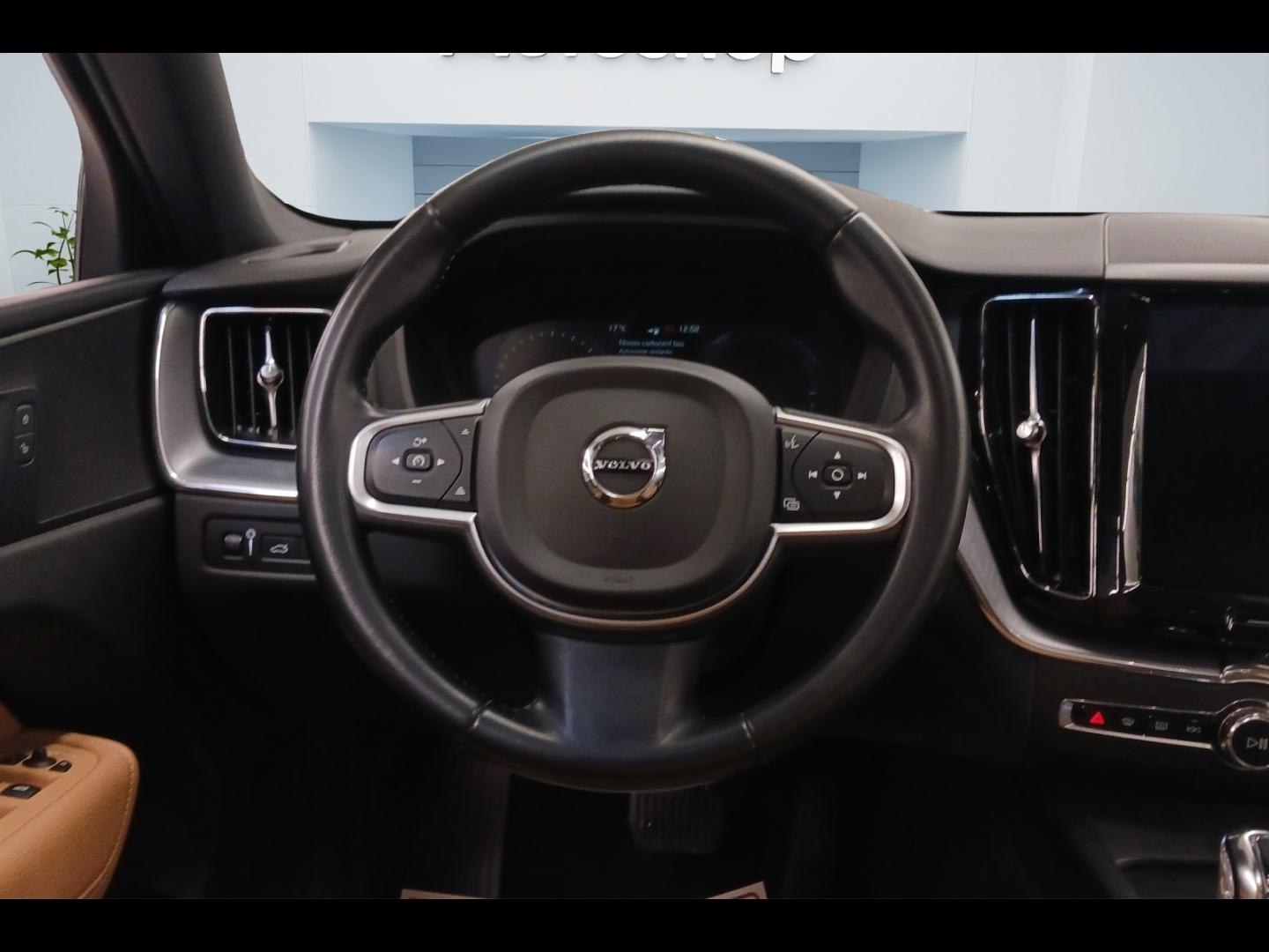Image VOLVO XC60 T8 Twin Engine 303 + 87ch Business Executive Geartronic
