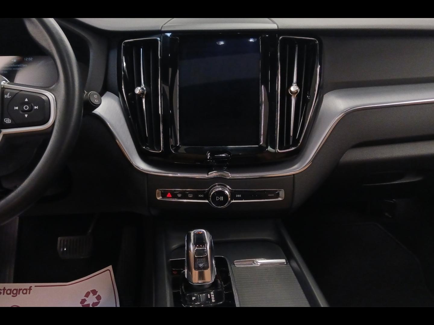 Image VOLVO XC60 T8 Twin Engine 303 + 87ch Business Executive Geartronic