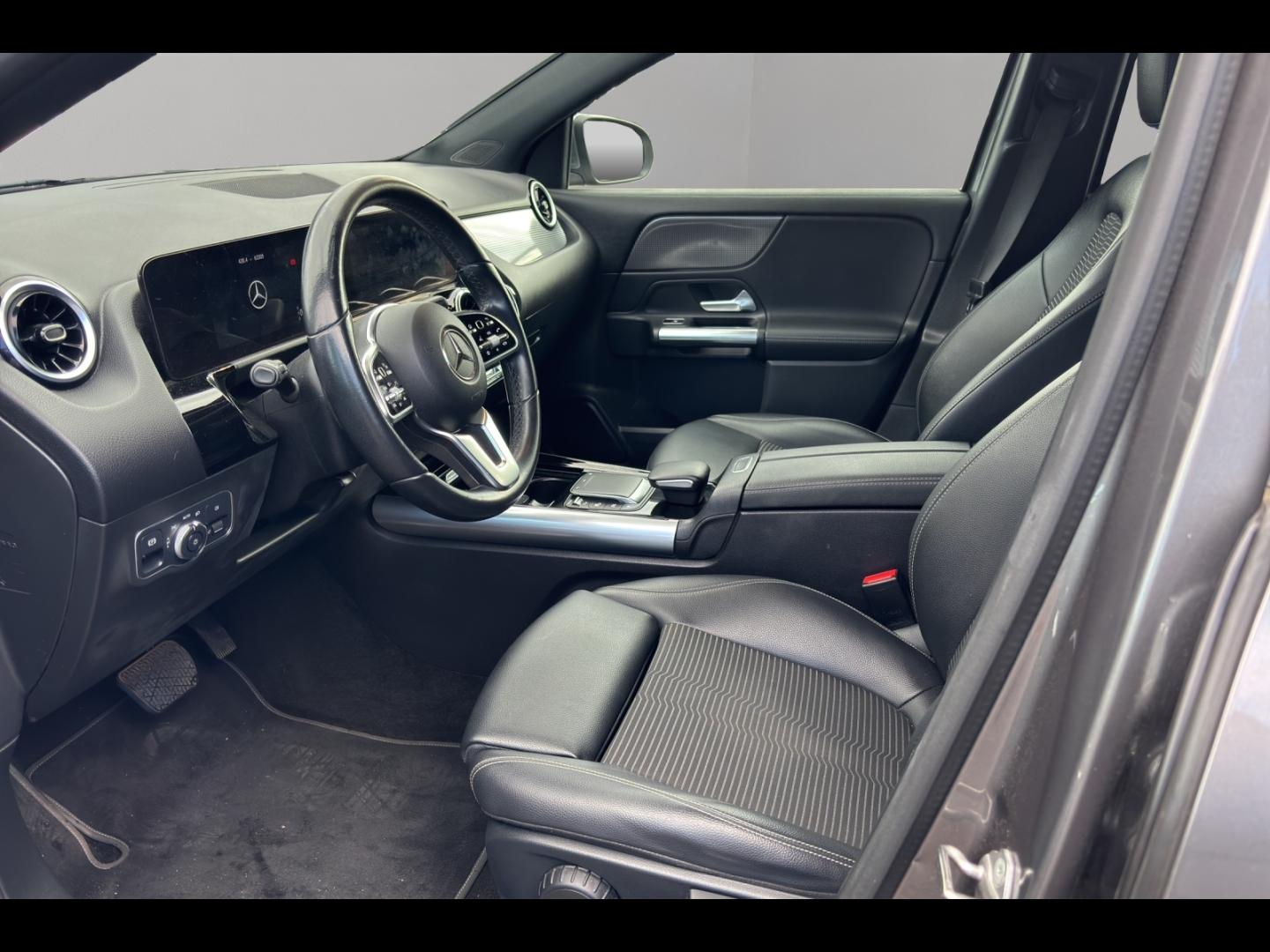 Image MERCEDES-BENZ GLA 200 d 150ch Progressive Line 8G-DCT