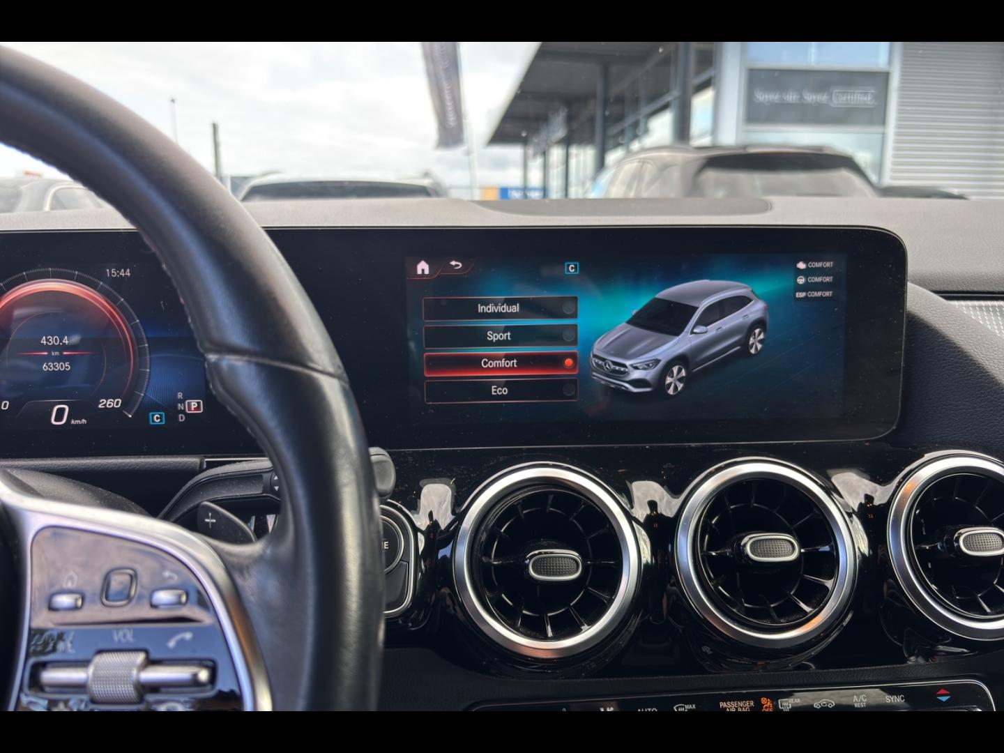 Image MERCEDES-BENZ GLA 200 d 150ch Progressive Line 8G-DCT