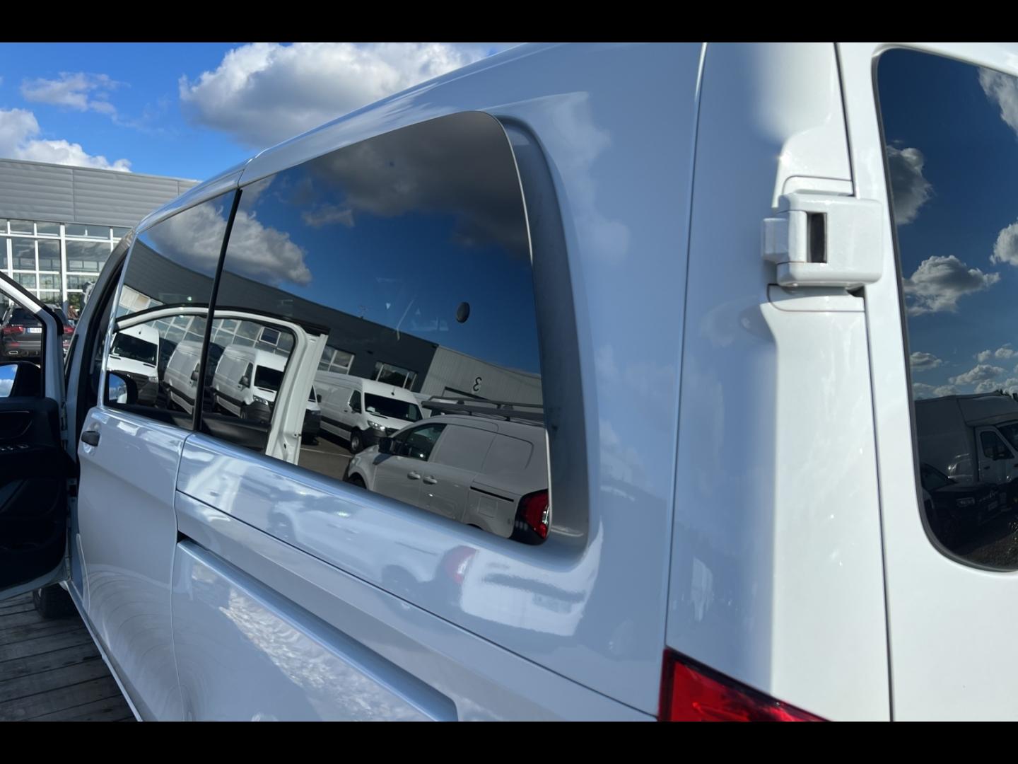 Image MERCEDES-BENZ Vito Fg 119 CDI Mixto Long Select E6 Propulsion