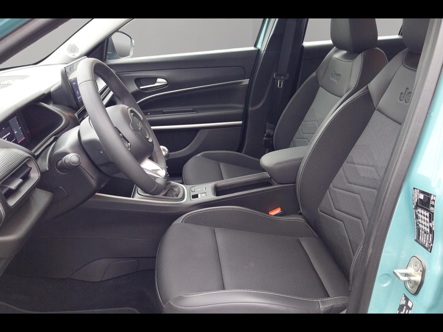 Image JEEP Avenger 1.2 Turbo T3 100ch Altitude +