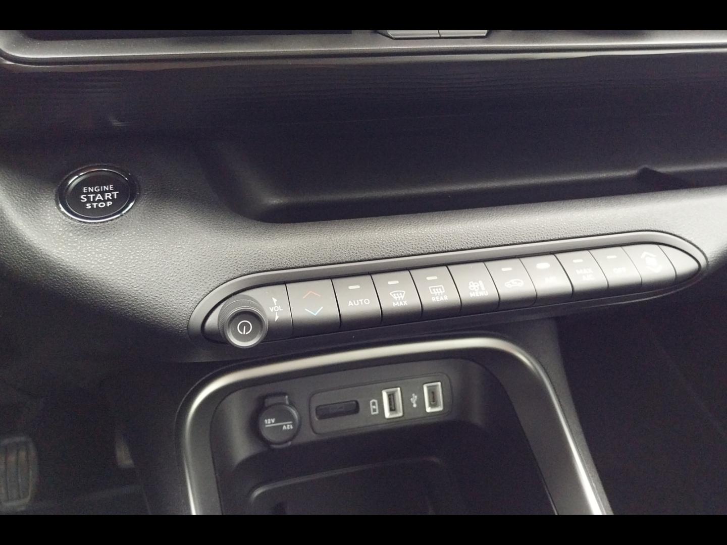 Image JEEP Avenger 1.2 Turbo T3 100ch Altitude +
