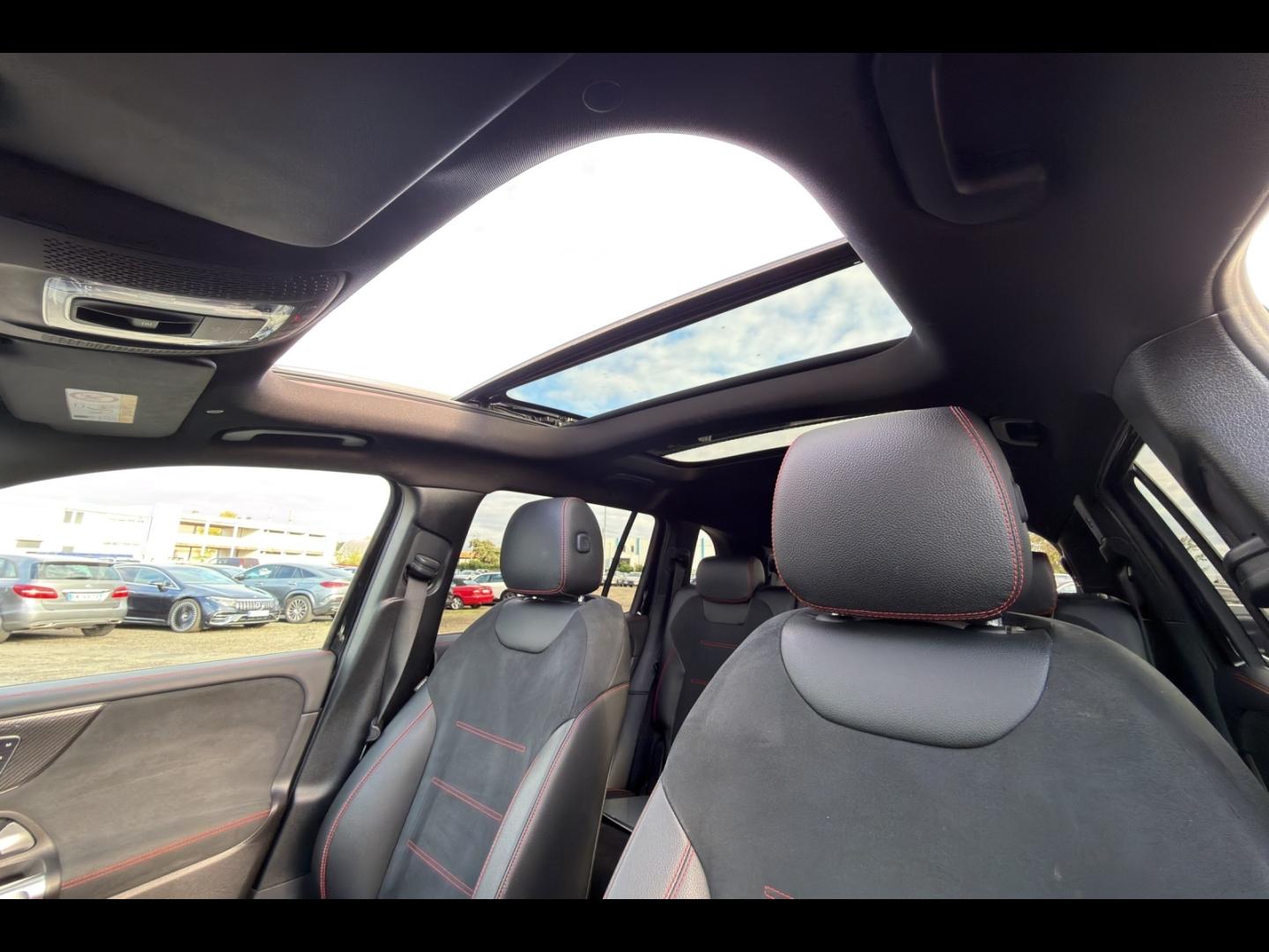 Image MERCEDES-BENZ GLB 220d 190ch AMG Line 4Matic 8G DCT