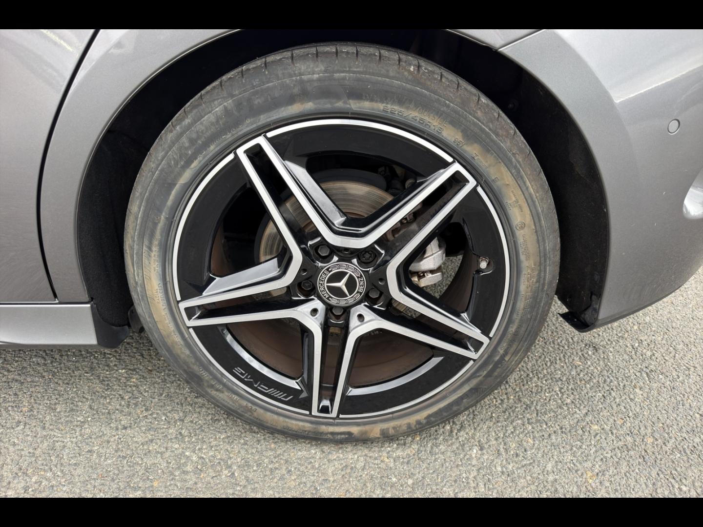 Image MERCEDES-BENZ Classe B 200d 150ch AMG Line 8G-DCT