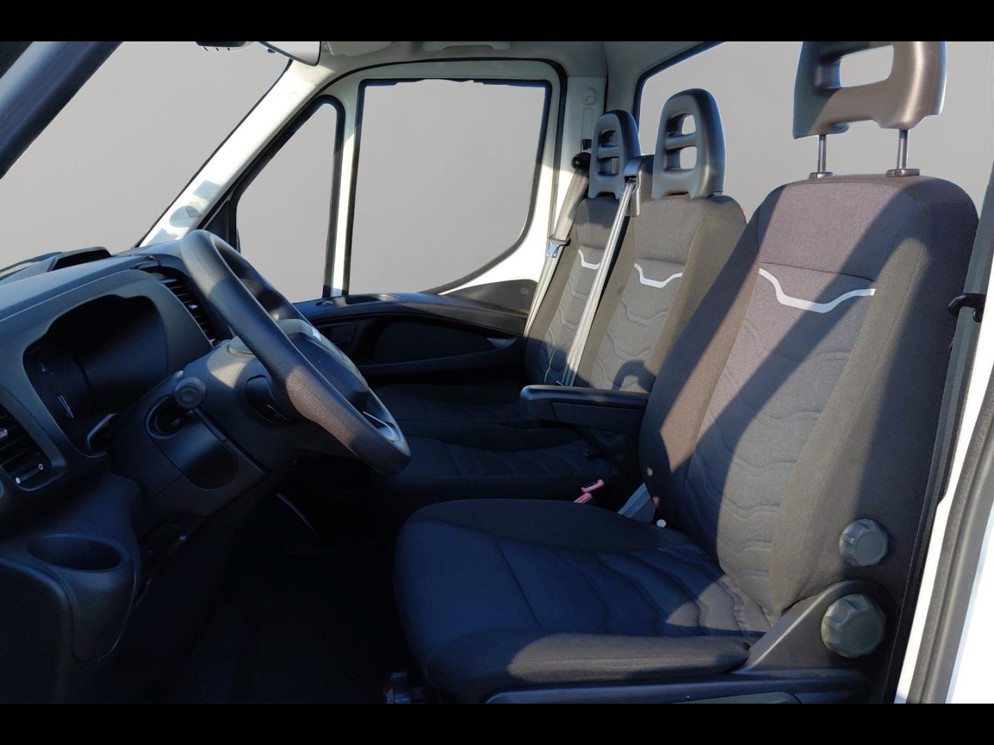Image IVECO Daily CCb 35S16 Empattement 4100