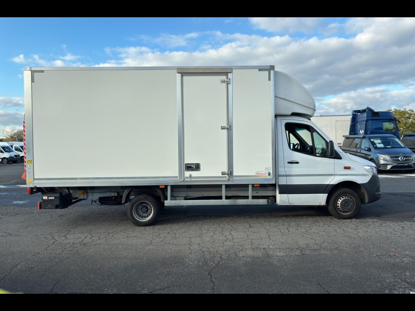 Image MERCEDES-BENZ Sprinter CCb 519 CDI 43 5T Propulsion 9G-Tronic Caisse + hayon
