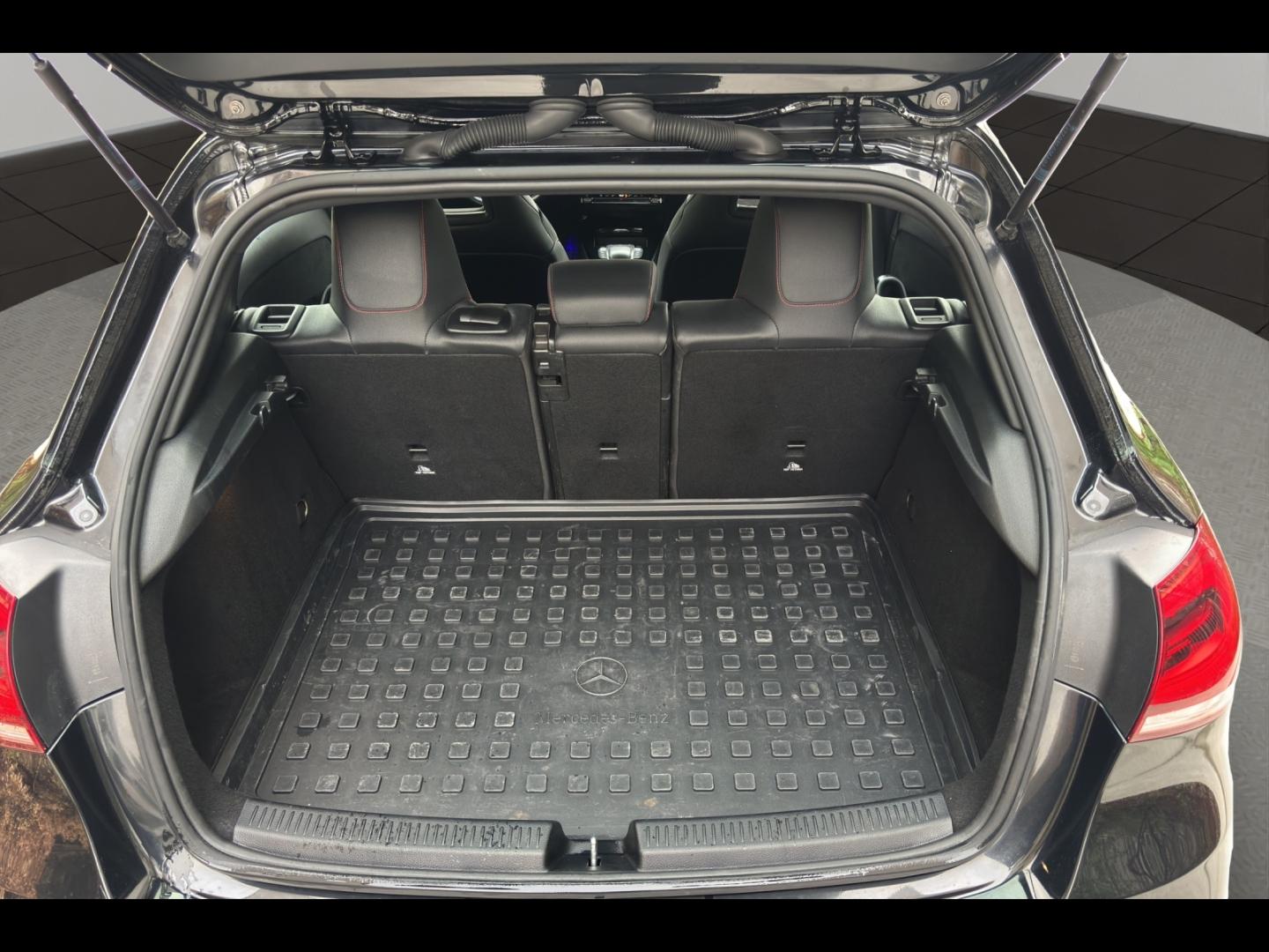 Image MERCEDES-BENZ Classe A 180 d 116ch AMG Line 8G-DCT