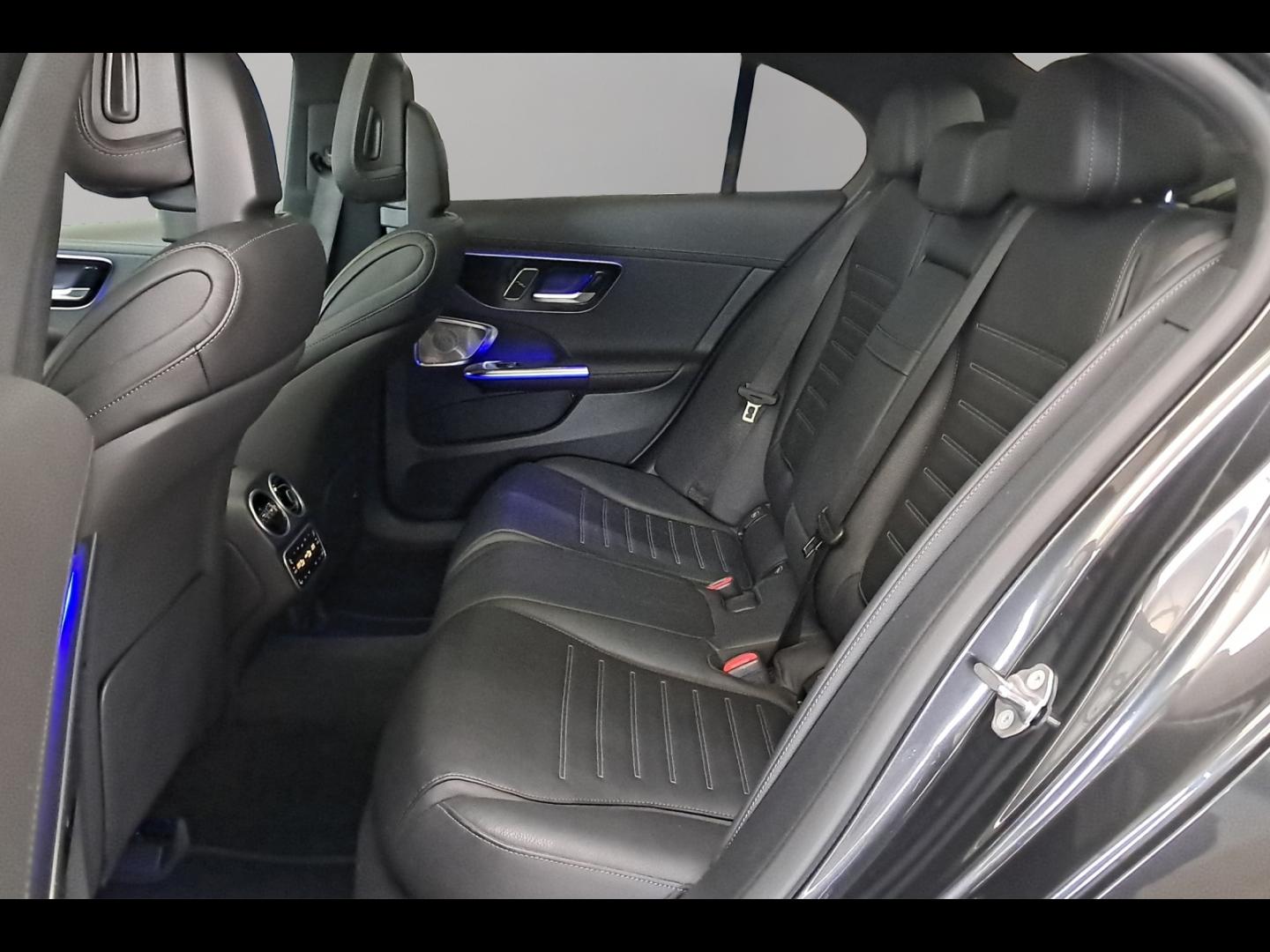 Image MERCEDES-BENZ Classe C 220 d 197ch AMG Line 4Matic
