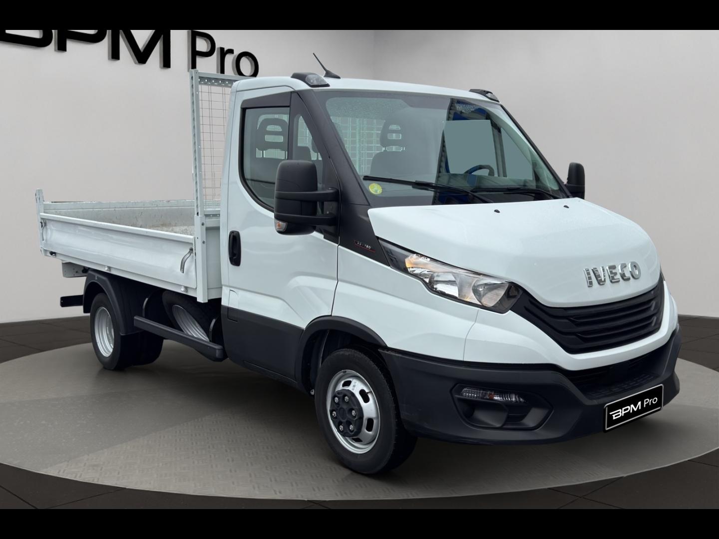 Image IVECO Daily CCb 35C16H 3.0 / Benne 3.30m JPM / 2024 / 27 355kms