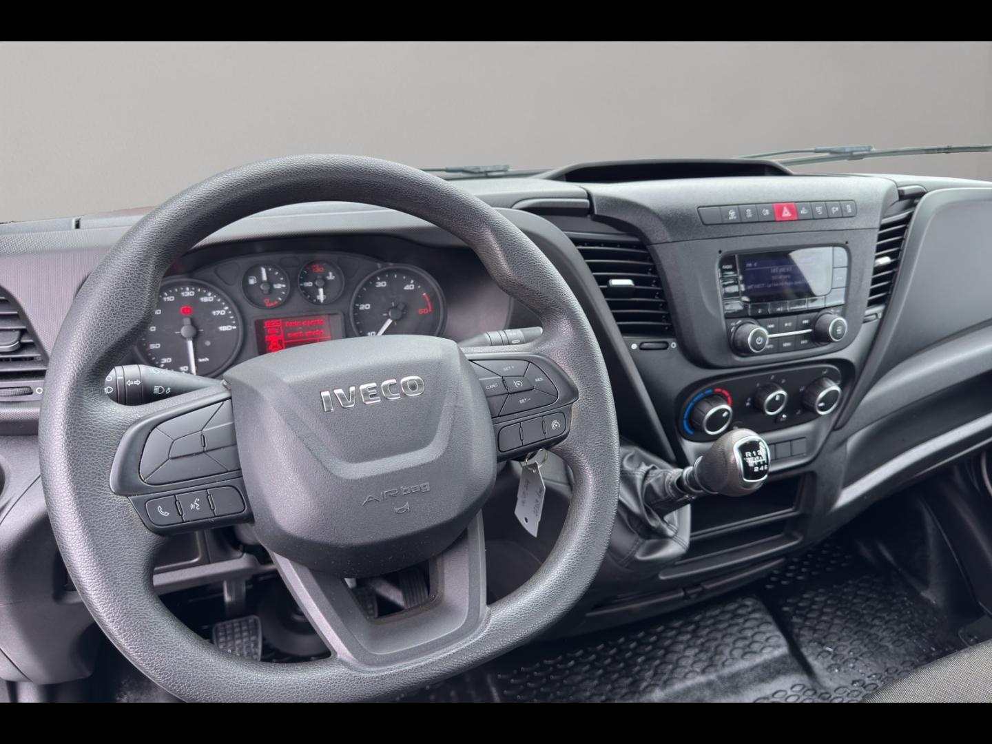 Image IVECO Daily CCb 35C16H 3.0 / Benne 3.30m JPM / 2024 / 27 355kms