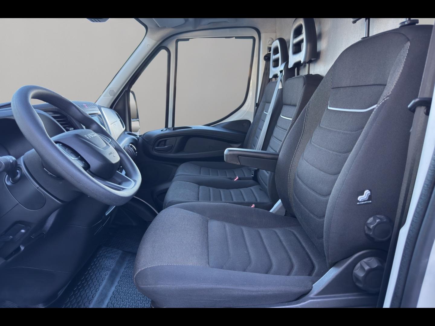 Image IVECO Daily 35S Fg 35S14H / Fourgon 12m3 / 2024
