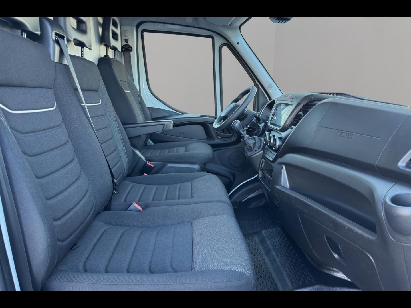 Image IVECO Daily 35S Fg 35S14H / Fourgon 12m3 / 2024