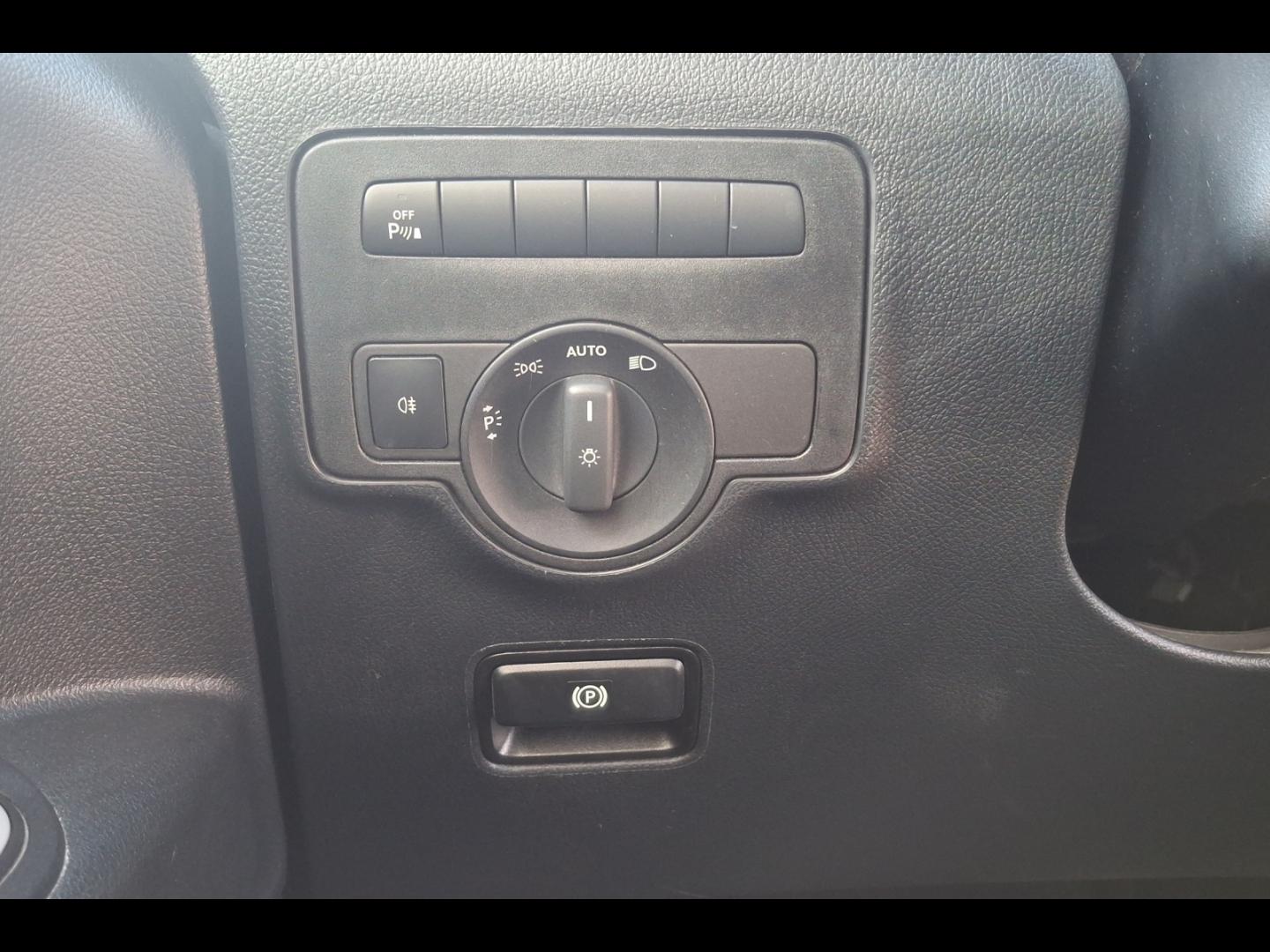 Image MERCEDES-BENZ Vito Fg 119 CDI Mixto Long Pro Propulsion 9G-Tronic