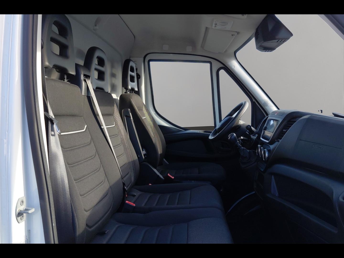 Image IVECO Daily CCb 35C16H3.O Benne Neuve 3.50m Coffre Dos Cabine Neuf