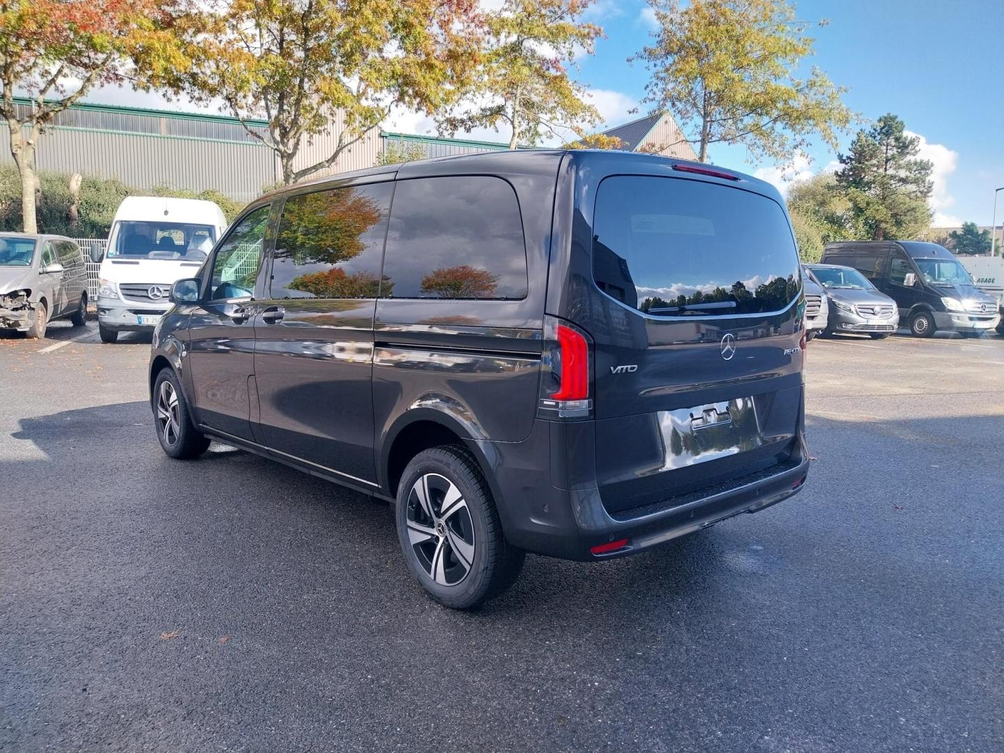 Image MERCEDES-BENZ Vito Fg 116 CDI Compact Select Propulsion 9G-Tronic