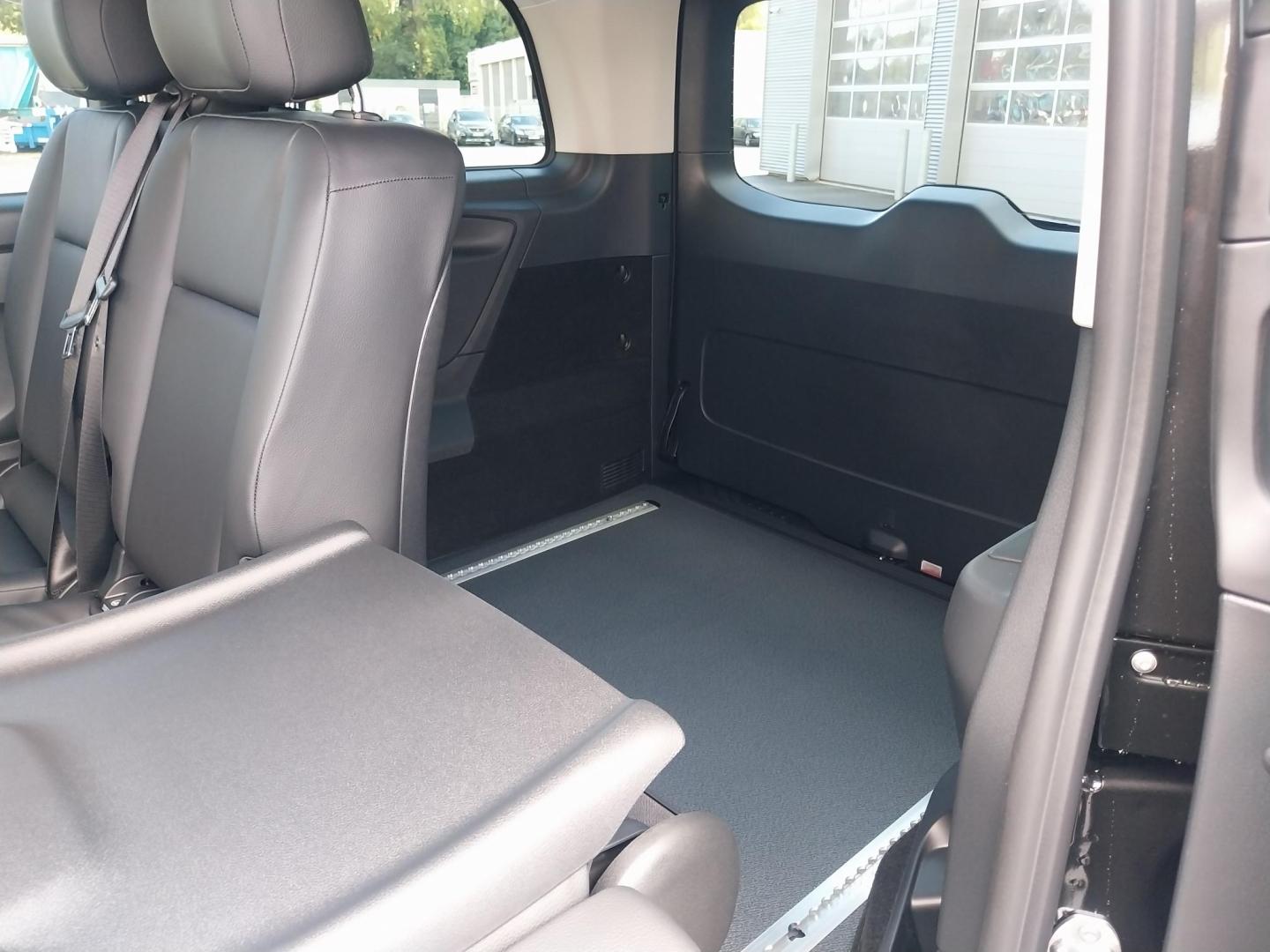 Image MERCEDES-BENZ Vito Fg 116 CDI Compact Select Propulsion 9G-Tronic