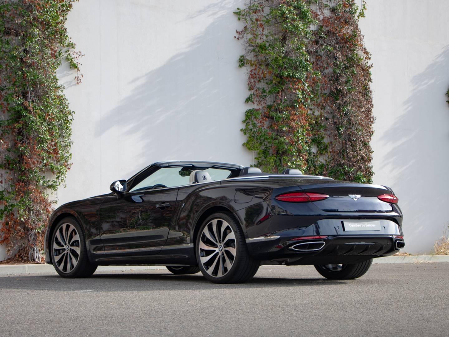 Image BENTLEY CONTINENTAL GTC V8 4.0 Hybrid 680ch