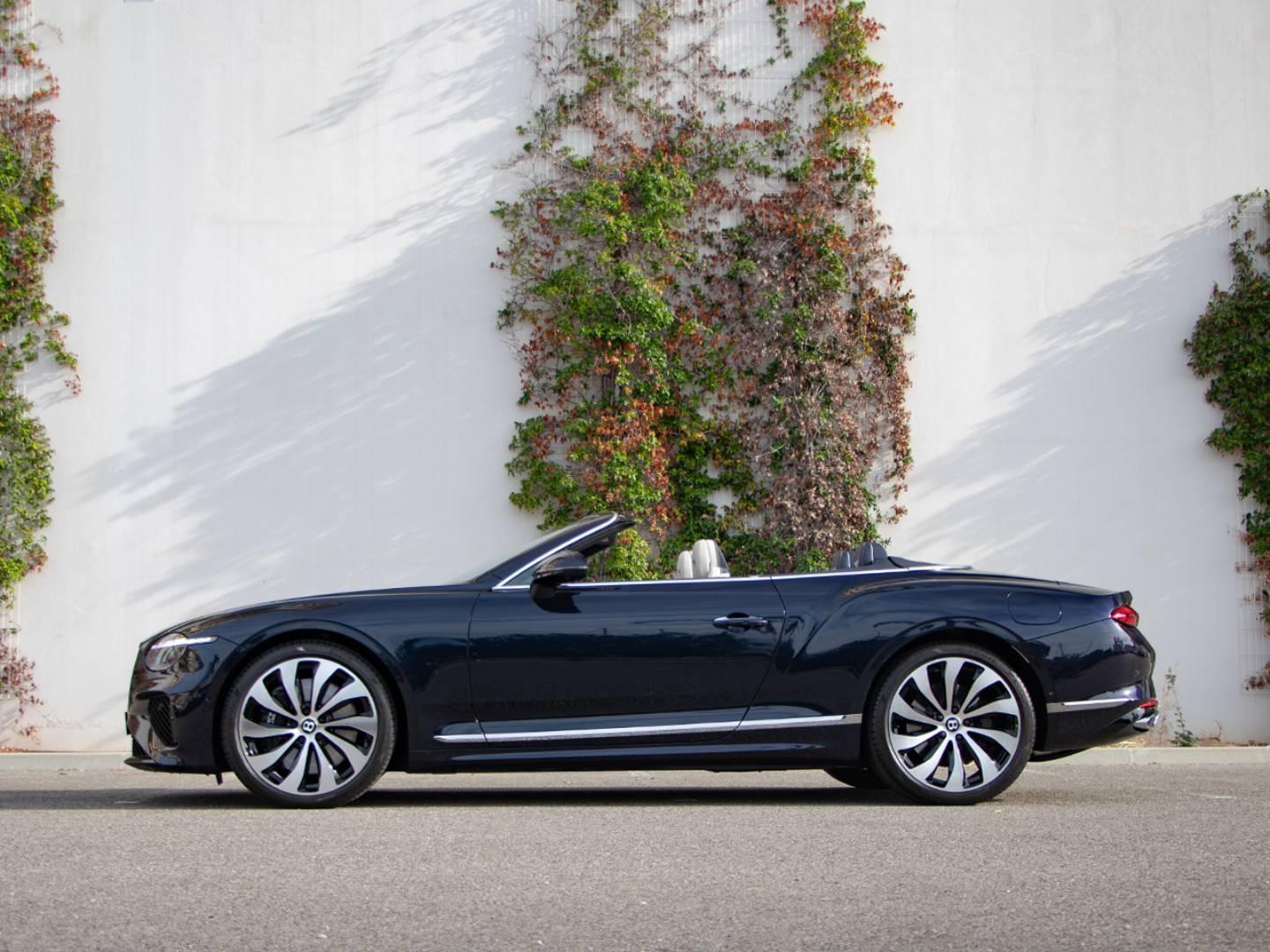 Image BENTLEY CONTINENTAL GTC V8 4.0 Hybrid 680ch