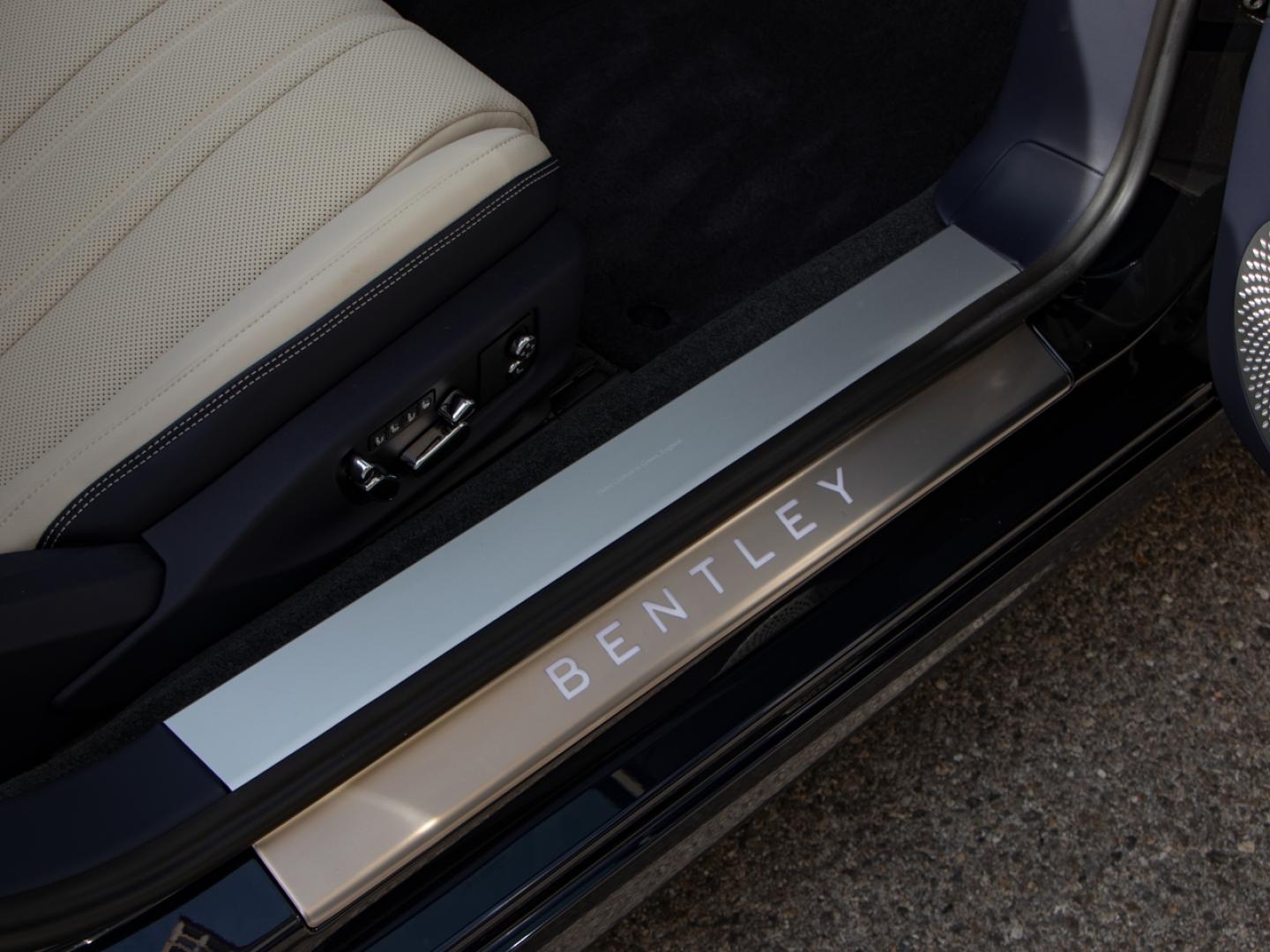 Image BENTLEY CONTINENTAL GTC V8 4.0 Hybrid 680ch