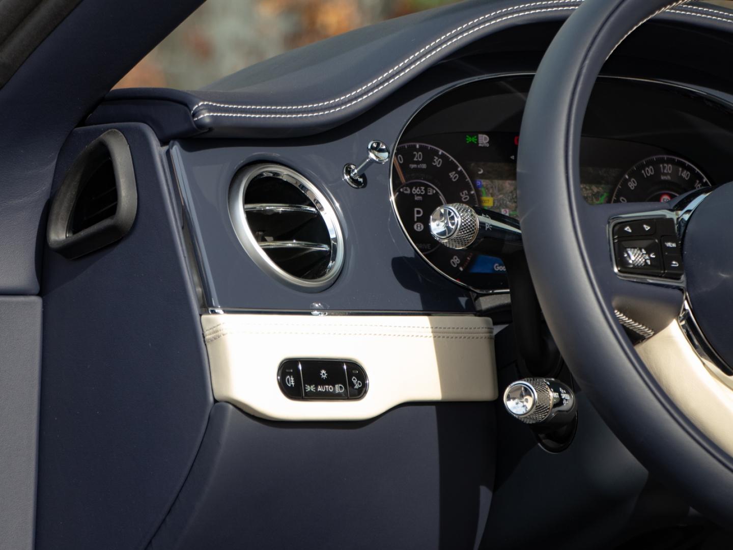 Image BENTLEY CONTINENTAL GTC V8 4.0 Hybrid 680ch