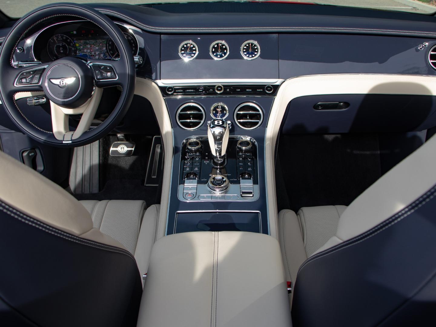 Image BENTLEY CONTINENTAL GTC V8 4.0 Hybrid 680ch