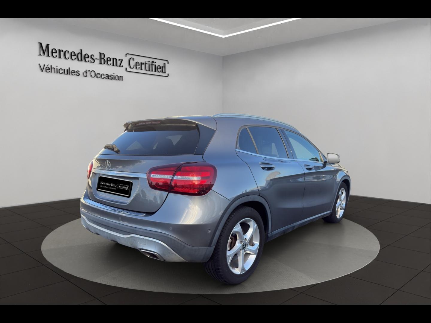 Image MERCEDES-BENZ GLA 220 d 170ch Sensation 7G-DCT Euro6c
