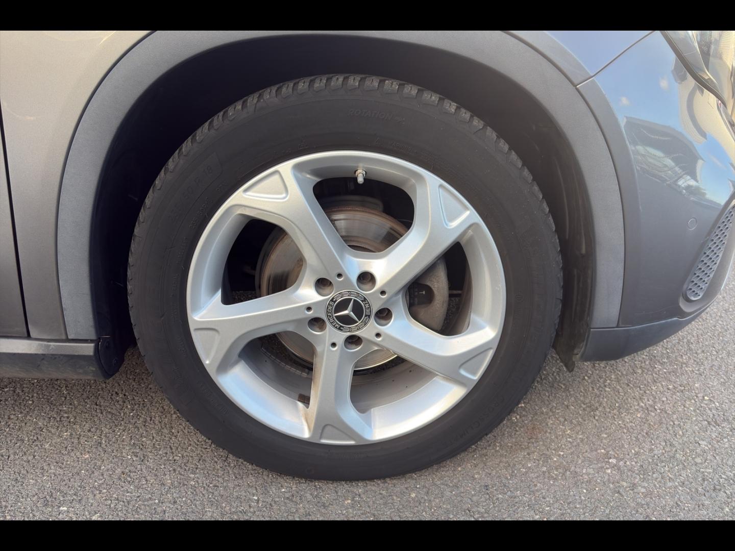 Image MERCEDES-BENZ GLA 220 d 170ch Sensation 7G-DCT Euro6c