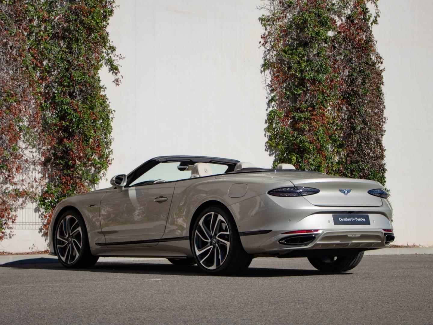 Image BENTLEY CONTINENTAL GTC Speed V8 4.0 Hybrid 780ch