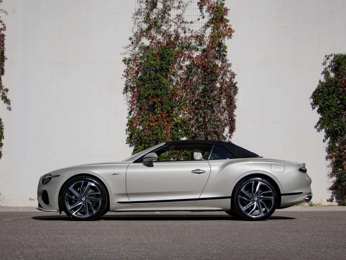Image BENTLEY CONTINENTAL GTC Speed V8 4.0 Hybrid 780ch